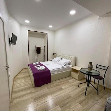 Aa Hotel ティビリシ エクステリア 写真